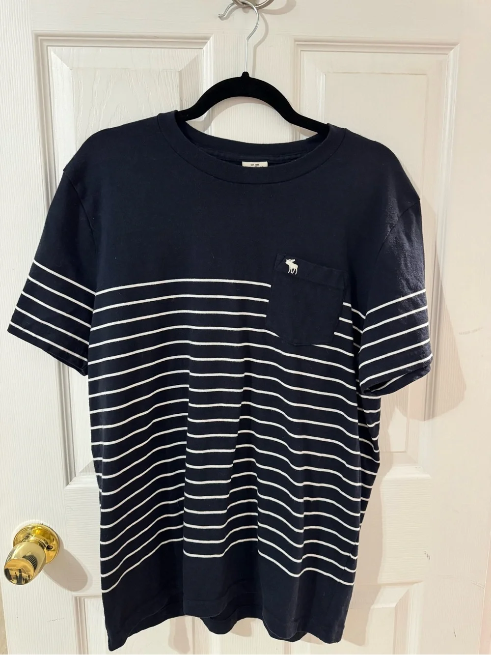 Abercrombie & Fitch Men's XL Striped Pocket Tee - Navy - Heritage Coastal Prep - Picture 4 of 6
